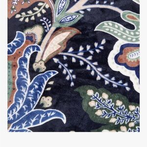 Vera Bradley Java Navy Camo fleece throw blanket